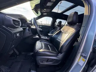 Ford Explorer 2023 AWD Platinum 4dr SUV