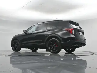 Ford Explorer 2023 AWD ST 4p SUV