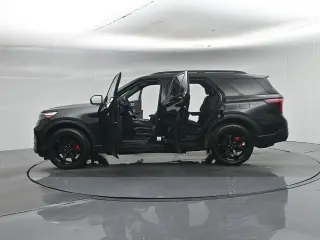 Ford Explorer 2023 AWD ST 4p SUV
