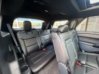 Ford Explorer 2024 AWD ST 4dr SUV