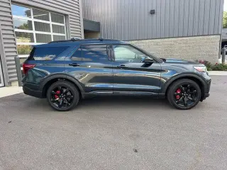 Ford Explorer 2024 AWD ST 4dr SUV