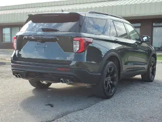 Ford Explorer 2023 AWD ST 4dr SUV