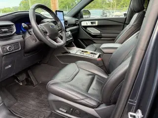 Ford Explorer 2023 AWD ST 4p SUV