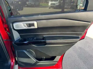 Ford Explorer 2023 AWD ST 4dr SUV