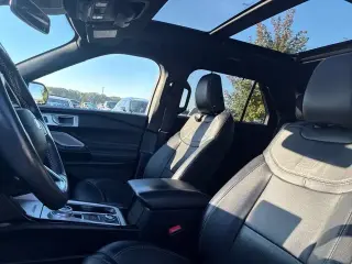 Ford Explorer 2022 AWD ST 4dr SUV