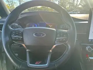 Ford Explorer 2022 AWD ST 4dr SUV