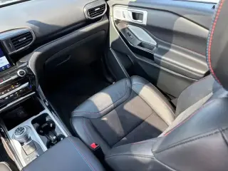 Ford Explorer 2024 AWD ST 4dr SUV