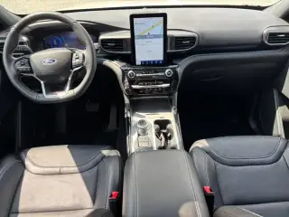 Ford Explorer 2024 AWD ST 4dr SUV