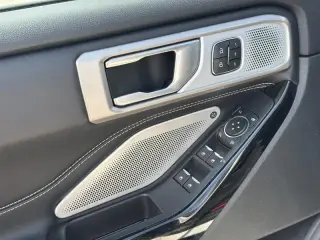 Ford Explorer 2024 AWD ST 4dr SUV
