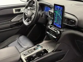 Ford Explorer 2023 AWD ST 4p SV