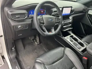 Ford Explorer 2022 AWD ST 4dr SUV