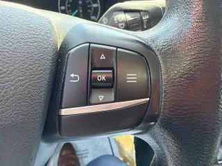 Ford Transit 2022 350 XL 3dr LWB Techo Medio Camioneta de Pasajeros