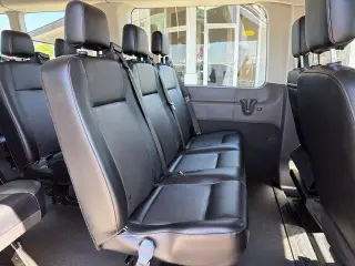 Ford Transit 2022 350 XL 3dr LWB Techo Medio Camioneta de Pasajeros