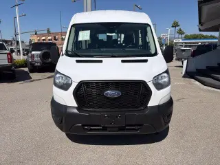 Ford Transit 2022 350 XL 3dr LWB Techo Medio Camioneta de Pasajeros