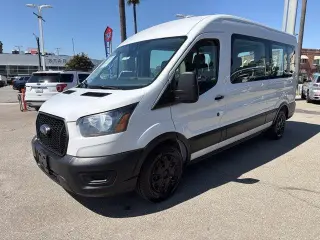 Ford Transit 2022 350 XL 3dr LWB Techo Medio Camioneta de Pasajeros