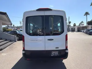 Ford Transit 2022 350 XL 3dr LWB Techo Medio Camioneta de Pasajeros