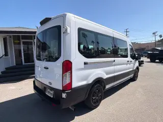 Ford Transit 2022 350 XL 3dr LWB Techo Medio Camioneta de Pasajeros