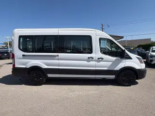 Ford Transit 2022 350 XL 3dr LWB Techo Medio Camioneta de Pasajeros