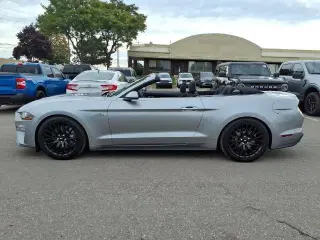 Ford Mustang 2022 EcoBoost 2dr Convertible