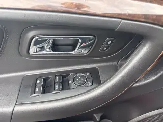 Ford Taurus 2018 AWD Limited 4dr Sedan