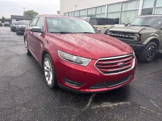 Ford Taurus 2018 AWD Limited 4dr Sedan
