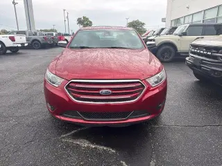 Ford Taurus 2018 AWD Limited 4dr Sedan