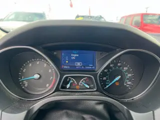 Ford Focus 2013 SE 4dr Sedán