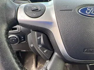 Ford Focus 2013 SE 4dr Sedán