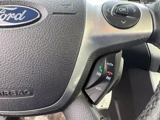 Ford Focus 2013 SE 4dr Sedán