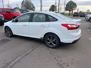 Ford Focus 2013 SE 4dr Sedán