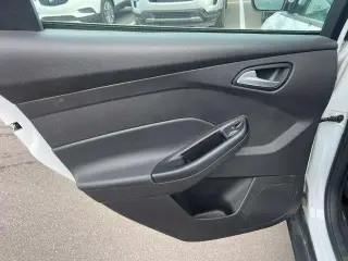 Ford Focus 2013 SE 4dr Sedán