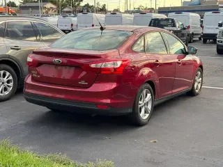 Ford Focus 2014 SE Sedán 4 puertas