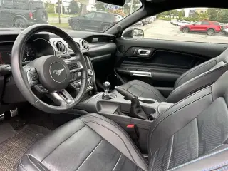 Ford Mustang 2018 GT Premium 2dr Fastback