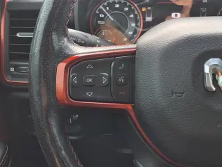 Ram 1500 2019 4x4 Rebel cabina tripulación de 4 puertas 5.6 pies. camión de caja