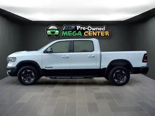 Ram 1500 2019 4x4 Rebel cabina tripulación de 4 puertas 5.6 pies. camión de caja