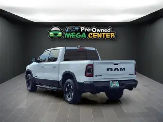 Ram 1500 2019 4x4 Rebel cabina tripulación de 4 puertas 5.6 pies. camión de caja