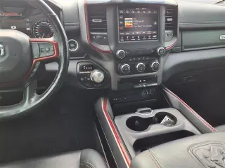 Ram 1500 2019 4x4 Rebel cabina tripulación de 4 puertas 5.6 pies. camión de caja