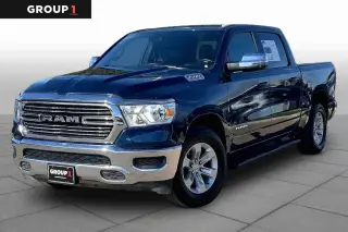 Ram 1500 2024 4x4 Laramie 4p Puerta Corta Cabina de Tripulacion 5.6 ft. SB Camioneta