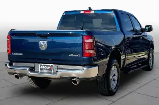 Ram 1500 2024 4x4 Laramie 4p Puerta Corta Cabina de Tripulacion 5.6 ft. SB Camioneta