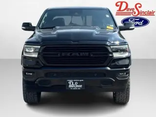 Ram 1500 2021 4x4 Laramie 4p Camioneta de cabina 5.6 ft. CB 5 plazas larga