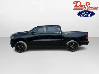 Ram 1500 2021 4x4 Laramie 4p Camioneta de cabina 5.6 ft. CB 5 plazas larga