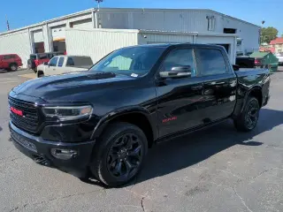 Ram 1500 2022 4x4 Limited 4p Camioneta Cabina Tripla 5,6 ft. CB Pickup