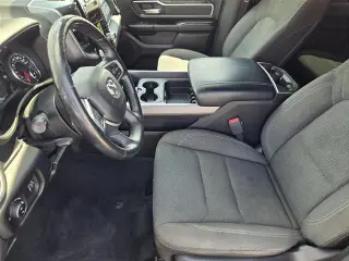 Ram 1500 2020 4x4 Big Horn Cabina Crew de 4 puertas pickup con caja de carga de 5.6 pies