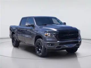 Ram 1500 2020 4x4 Big Horn Cabina Crew de 4 puertas pickup con caja de carga de 5.6 pies