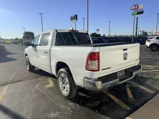 Ram 1500 2021 4x4 Big Horn 4p Puerta Crew Cab 5.6 ft. CA Camioneta