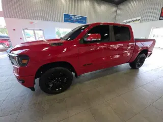 Ram 1500 2020 4x4 Lone Star 4dr Cabina de tripulacion 5.6 ft. SB Camioneta