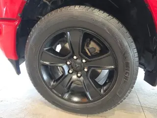 Ram 1500 2020 4x4 Lone Star 4dr Cabina de tripulacion 5.6 ft. SB Camioneta