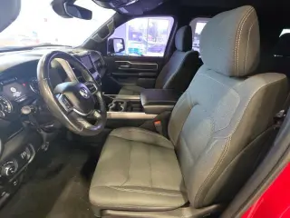 Ram 1500 2020 4x4 Lone Star 4dr Cabina de tripulacion 5.6 ft. SB Camioneta