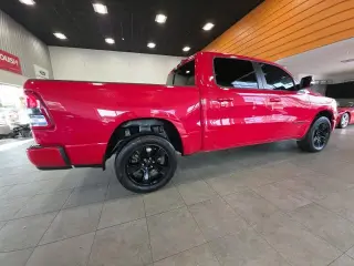Ram 1500 2020 4x4 Lone Star 4dr Cabina de tripulacion 5.6 ft. SB Camioneta