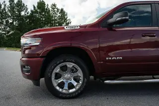 Ram 1500 2025 4x4 Lone Star 4p Cabina de Tripulacion 5.6 ft. SP Camioneta
